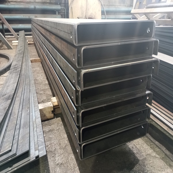 Швеллер гнутый стальной